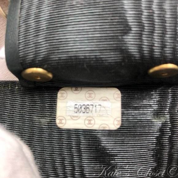 CHANEL Cavier Key Case - Picture 3 of 8